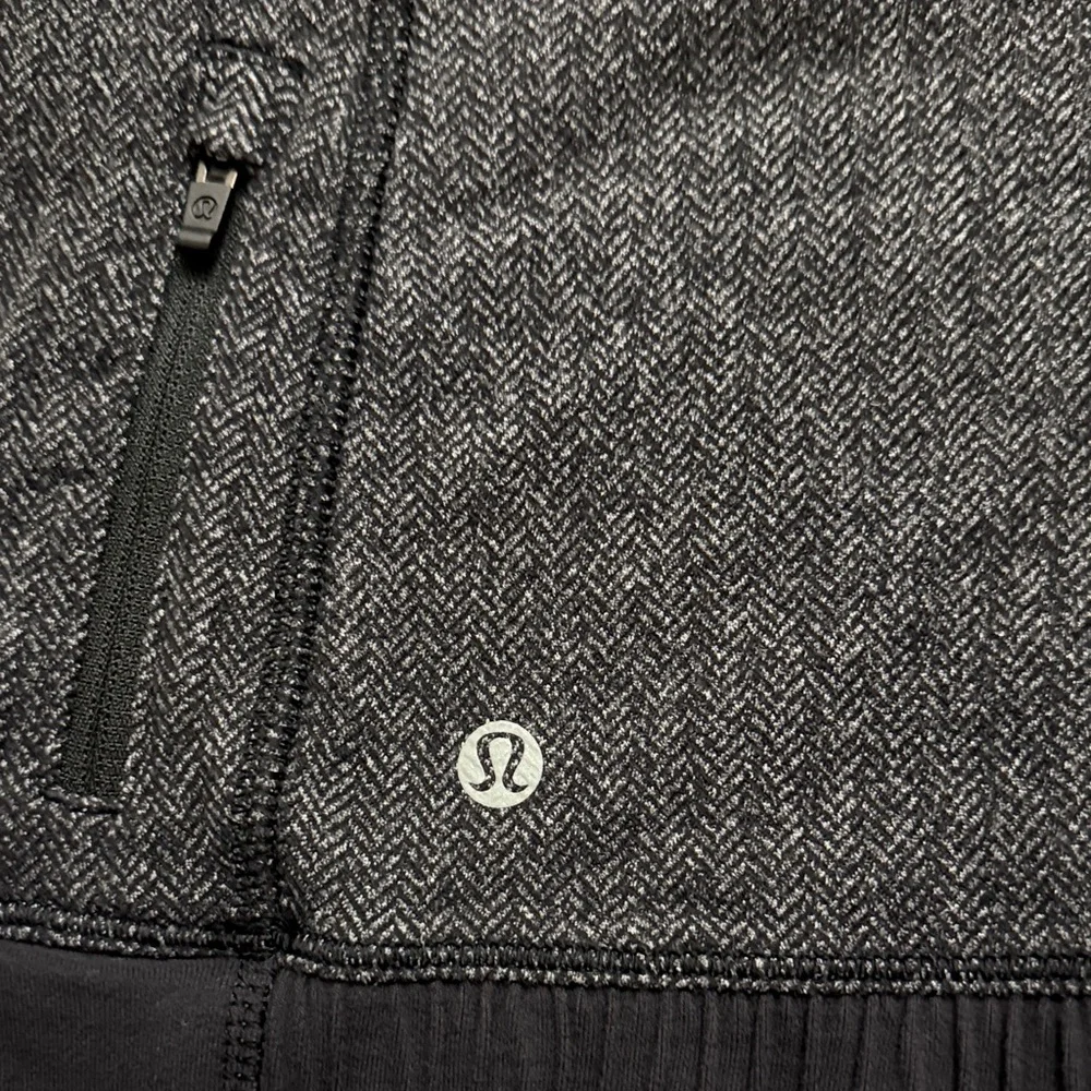 Lululemon Hooded Long Sleeve - Picture 3 of 4
